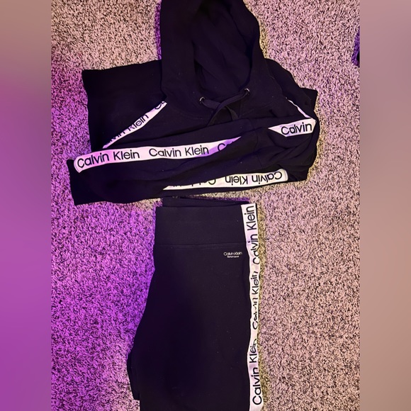 Calvin Klein Tracksuit - Picture 3 of 5